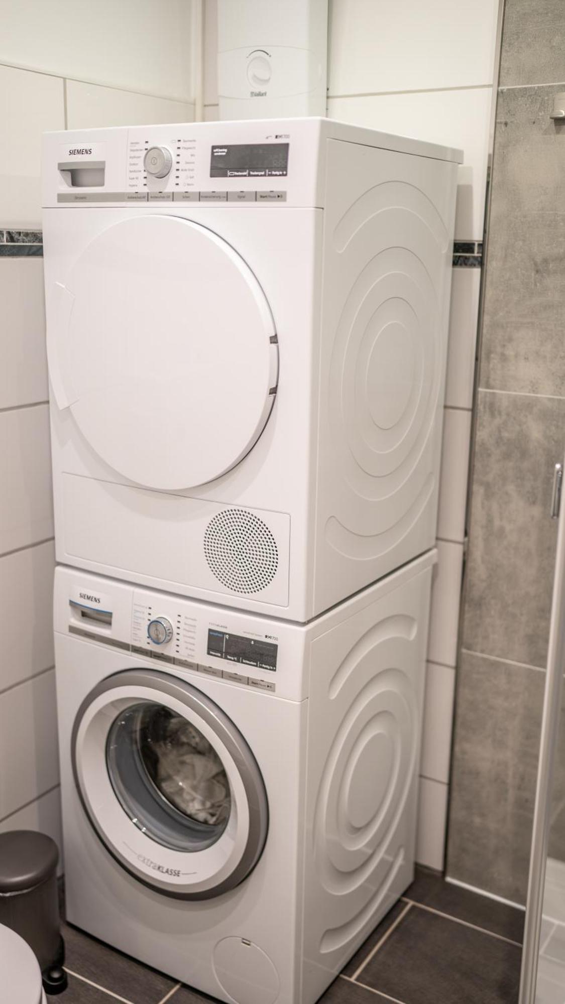 Geli Homes L1 - 2x Zimmer, 2x Kingsize Bett, 1 Bis 4 Personen, Parkplatz, Tv, Wifi, Kueche, Kaffee, Tee Apartment Lünen