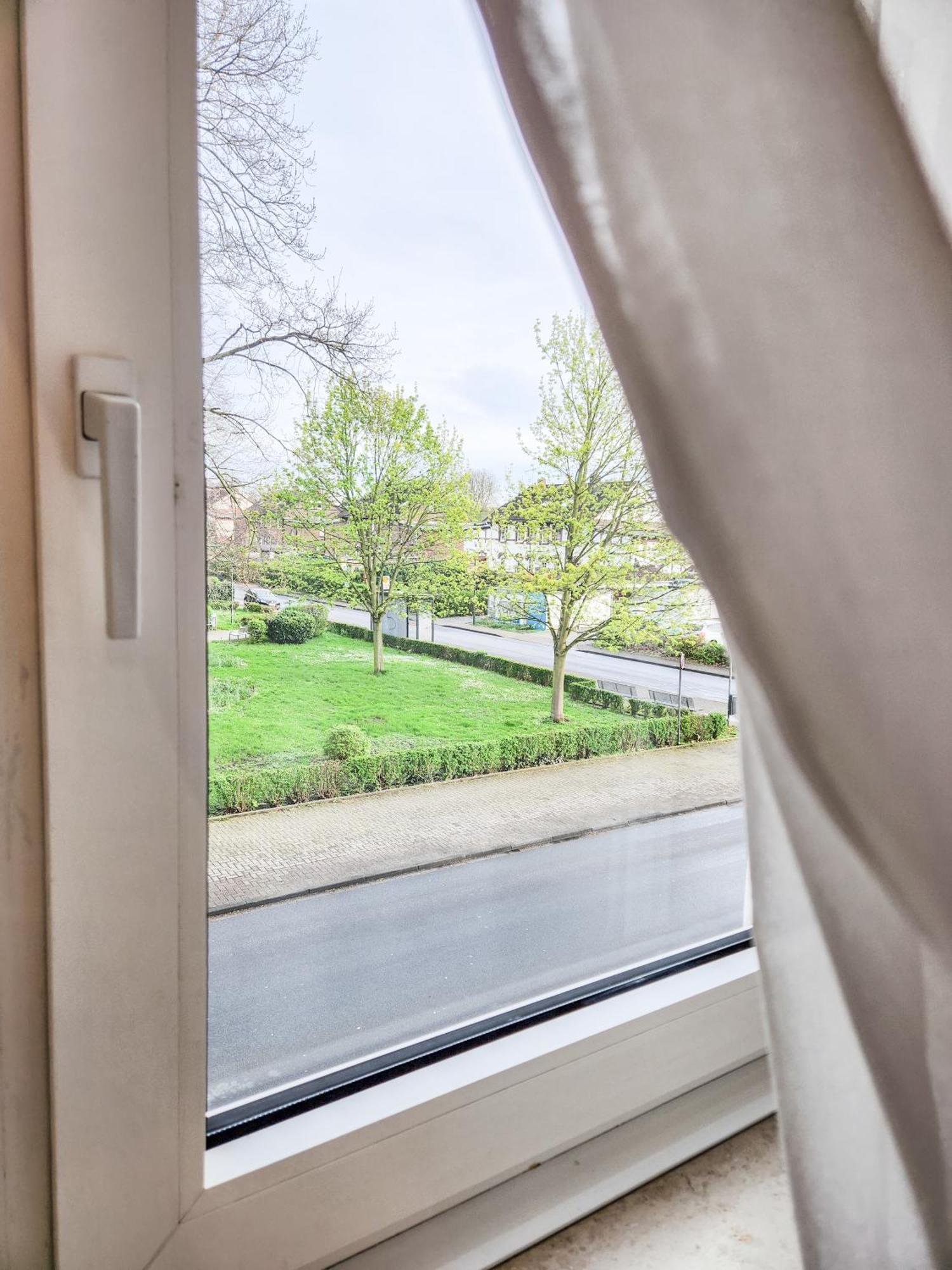 Apartment Geli Homes L1 - 2x Zimmer, 2x Kingsize Bett, 1 Bis 4 Personen, Parkplatz, Tv, Wifi, Kueche, Kaffee, Tee *